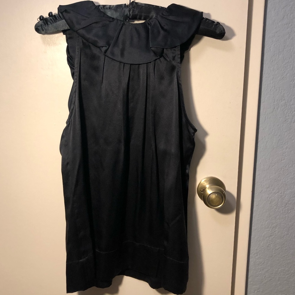 BCBG Max Azria Black sleeveless blouse 🌺 - Picture 4 of 12